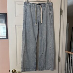 High Rise Pull-On Wide-Leg Jeans